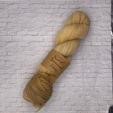 Load image into Gallery viewer, The Randall Hat x Botanical Fibres Hearty DK Knitting Kit