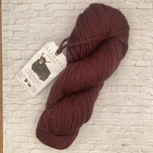 Load image into Gallery viewer, Illimani Santi II Bulky