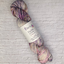Load image into Gallery viewer, Fibrelya Malito Worsted