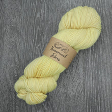 Load image into Gallery viewer, The Randall Hat x Botanical Fibres Hearty DK Knitting Kit