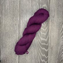 Load image into Gallery viewer, Estelle Worsted