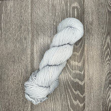 Load image into Gallery viewer, Estelle Worsted