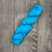 Load image into Gallery viewer, Estelle Worsted