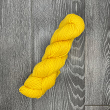 Load image into Gallery viewer, Estelle Worsted