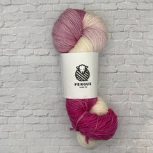 Load image into Gallery viewer, Fergus Yarn Fingering
