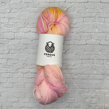 Load image into Gallery viewer, Fergus Yarn Fingering
