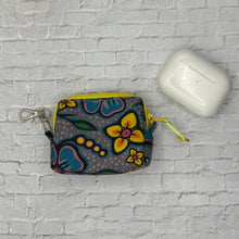 Load image into Gallery viewer, AirPods / Stitch Marker Zipper Pouch
