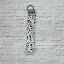 Load image into Gallery viewer, Key Ring Fob Straps
