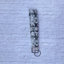 Load image into Gallery viewer, Key Fob Straps
