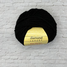 Load image into Gallery viewer, Diamond Yarn 🇨🇦
