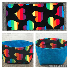 Load image into Gallery viewer, Foldable Fabric Yarn Bowl
